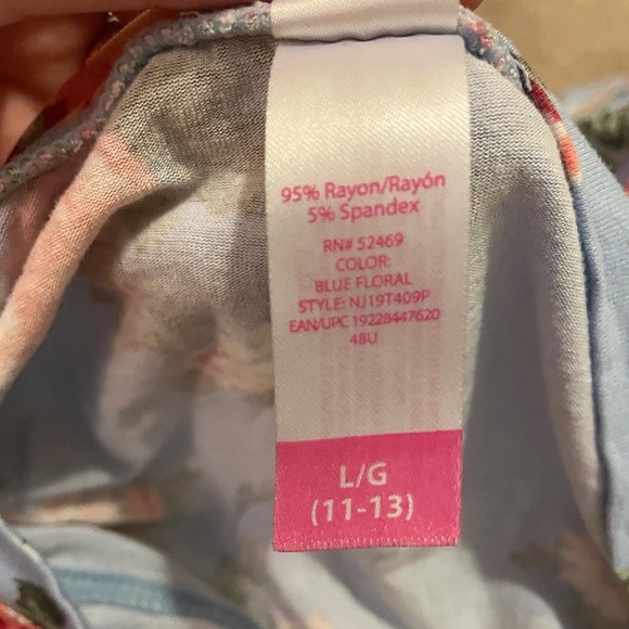 floral short sleeve shirt! - Picture 3 of 4